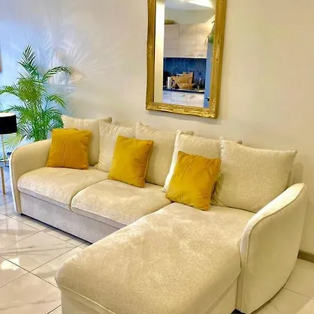 Vaste Tres Lumineux דירה